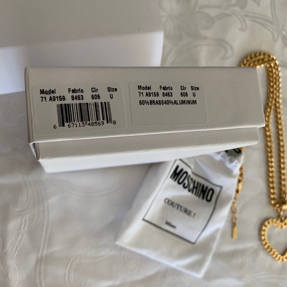 Moschino Chain Heart Necklace - Picture 12 of 13